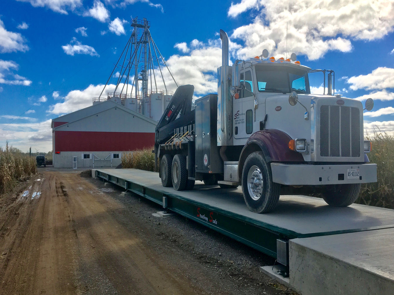 Heavy capacity vehicle weigh scale - a truck on a Rice Lake Survivor scale