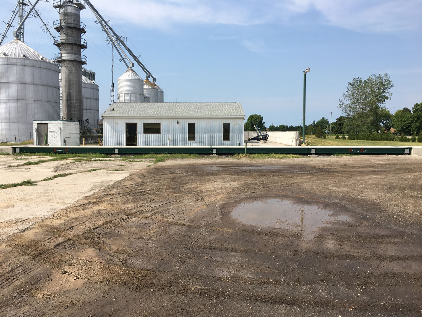 Weigh scale installation in Sarnia, Ontario. A project photo.